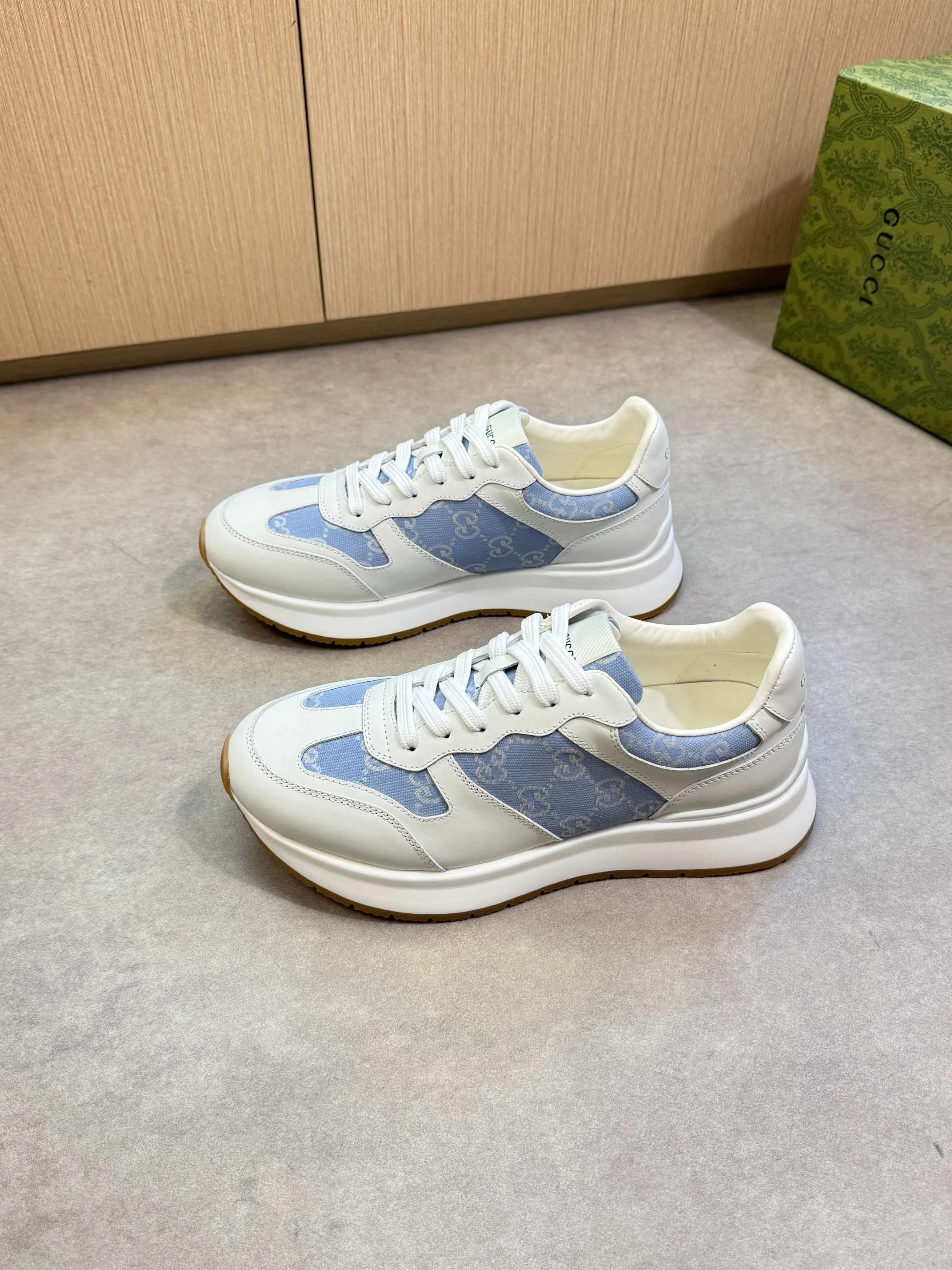 Men's shoes 💰800 [Gucci] Gucci - High-end quality original single casual sports shoes - Upper: 🔝 Nappa calfskin, brand totem cloth, tongue cloth label, heel silk screen brand LOGO - Lining: water-dyed cowhide - Outsole: ultra-light T men's shoes 💰U·Rubber; two-color molded outsole -Super high quality control·Fine workmanship: highlighted (high-end·luxury·grade) -Size :38-44 (45, can be customized)·GC0372